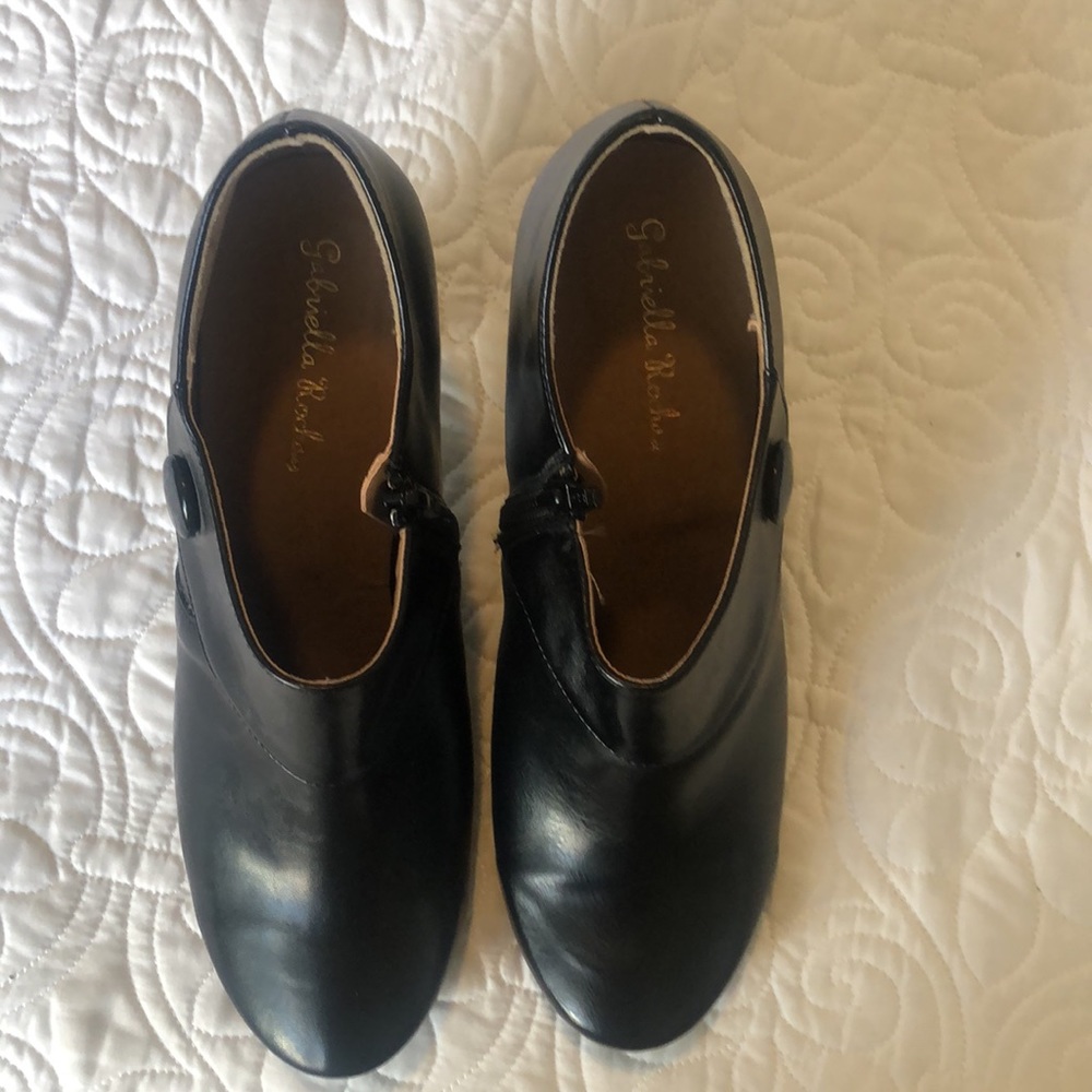 Gabrielle Rocha Booties - Picture 5 of 11